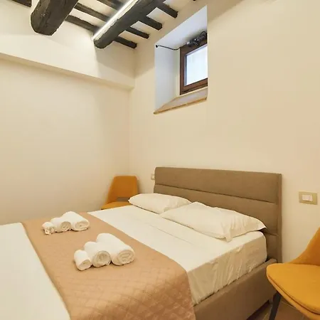 Elce - Historic Brick Arch 2br & 2ba Perugia