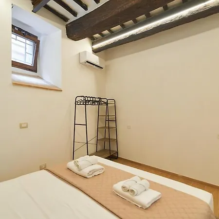 Elce - Historic Brick Arch 2br & 2ba Apartment